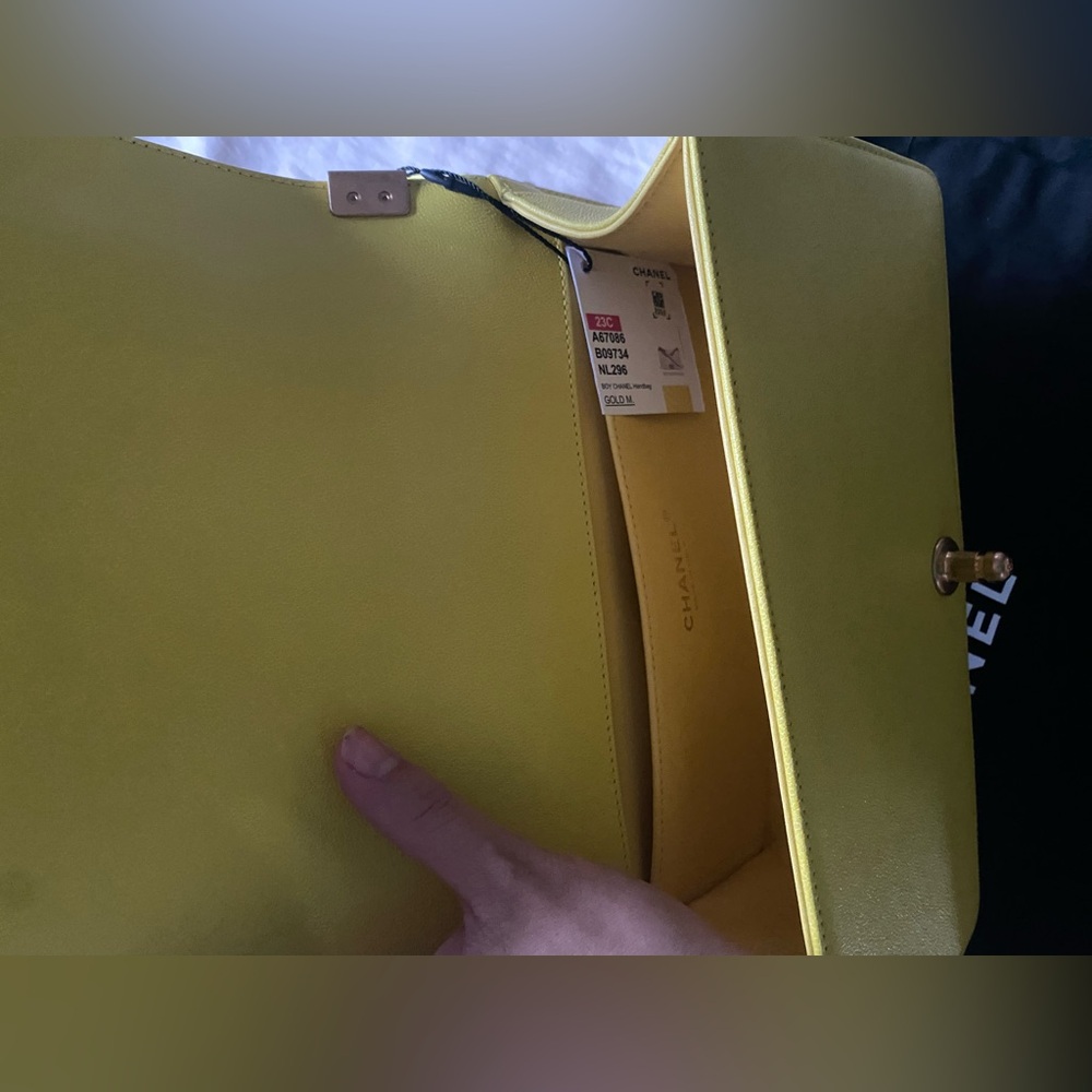 Chanel boy bag yellow - Picture 5 of 7
